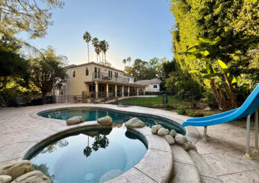 810 N Sierra Dr