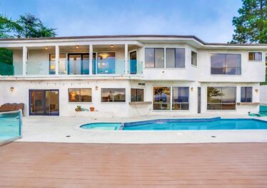 7962 Oceanus Dr